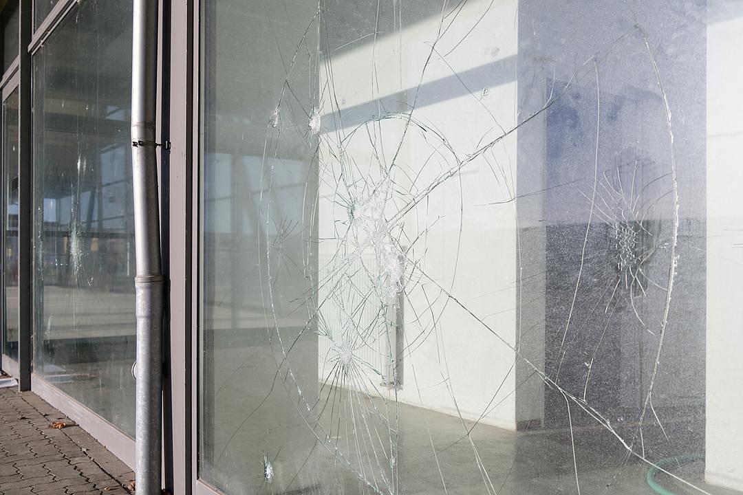 how anti shatter window film prevents emergencies